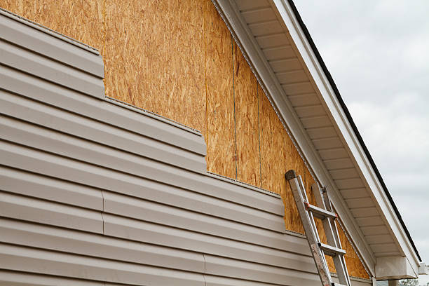 24/7 Emergency Emergency Siding Repair experts in Aurora, IL